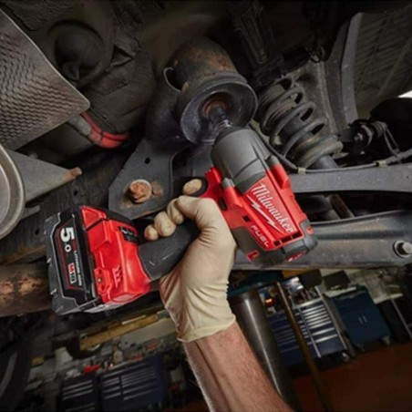 MILWAUKEE M18 FMTIW2F12-502X FUEL avvitatore a impulsi 881 Nm 18V attacco 1/2