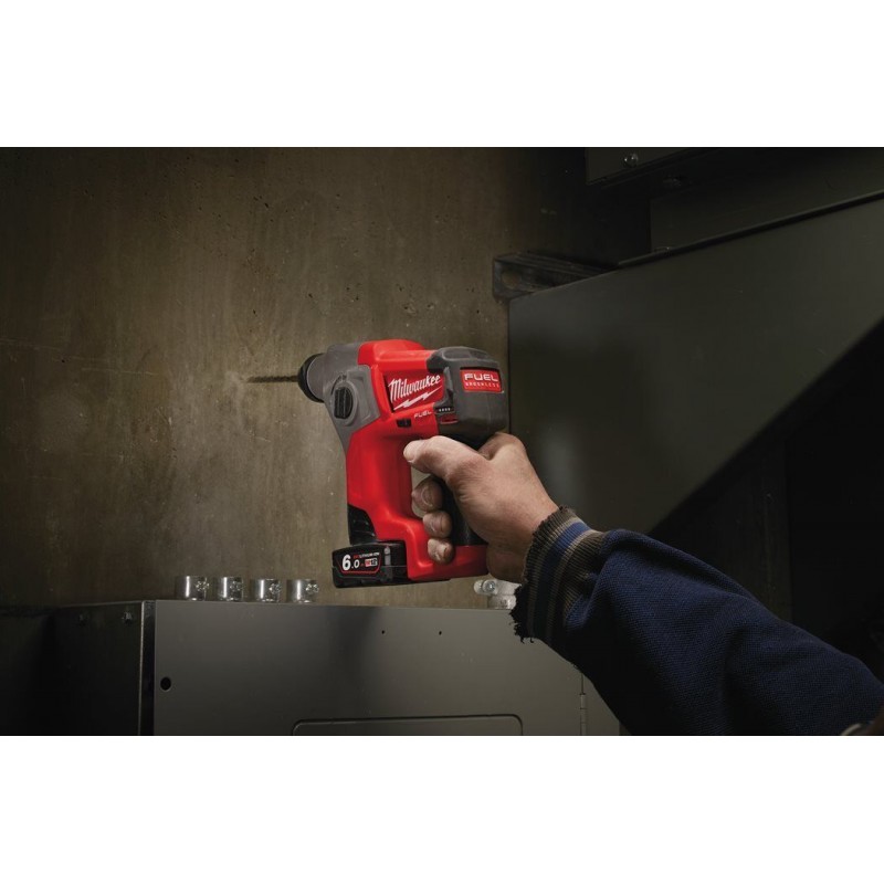 MILWAUKEE M12 CH-0X Tassellatore SDS-PLUS super leggero 12V 1,1 J solo corpo