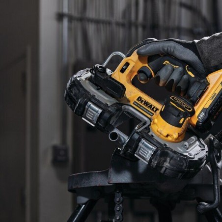 DEWALT DCS377NT-XJ sega a nastro 18v compatta brushless sviluppo lama 690 mm