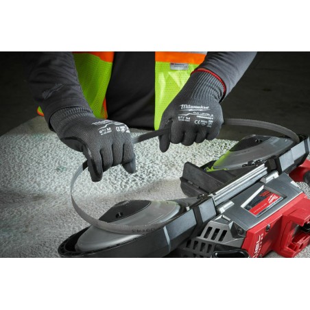 GUANTI DA LAVORO NITRILE MILWAUKEE PROTEZIONE ANTITAGLIO CATEGORIA 5