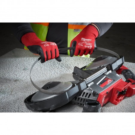 MILWAUKEE GUANTI ANTITAGLIO CATEGORIA 3/C VARIE TAGLIE COMPATIBILI TOUCH SCREEN