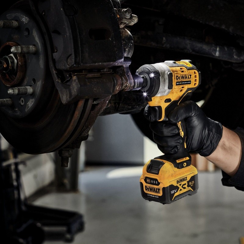 Dewalt DCF901P2 due batterie 5 Ah 12V Avvitatore a impulsi massa battente da 1/2