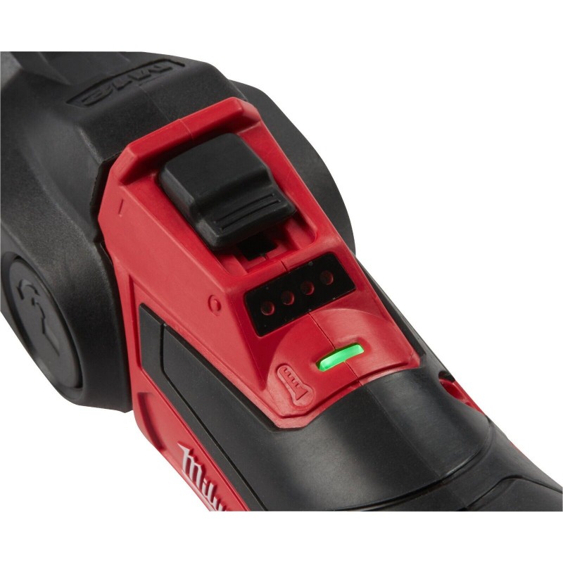 MILWAUKEE M12SI-201C SALDATORE COMPATTO CON TESTA ORIENTABILE 2 AH 400 GRADI