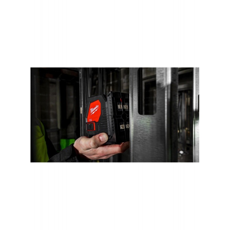 Milwaukee CLL-C Livella Laser verde 2 linee a batteria con valigetta e clip aggancio