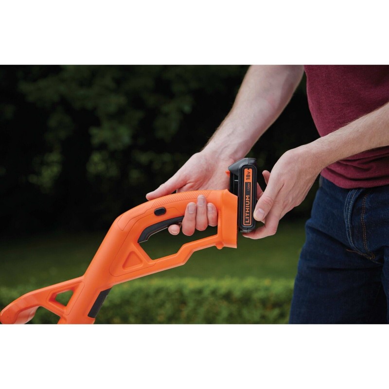 Decespugliatore a batteria da 18V / 2Ah Tagliabordi Black + Decker ST182320-QW
