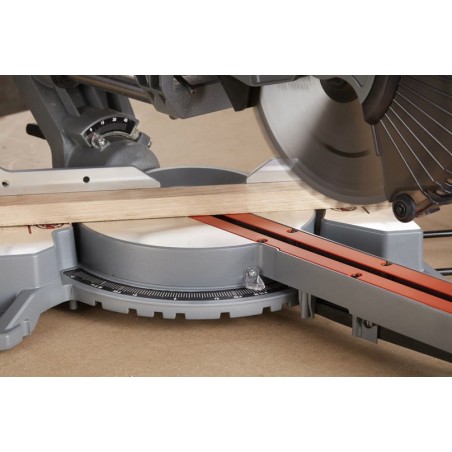 Black & Decker BES710-QS Troncatrice 2100W 254 mm per tagli a 45 e 90 gradi
