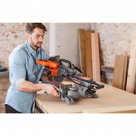 Black & Decker BES710-QS Troncatrice 2100W 254 mm per tagli a 45 e 90 gradi
