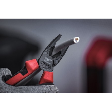 MILWAUKEE PINZA UNIVERSALE 180MM CON TESTA A BORDI ARROTONDATI DESIGN ERGONOMICO