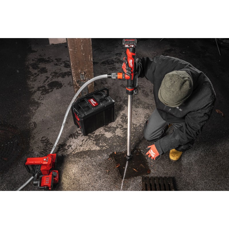 Milwaukee M12 BSWP-601 Pompa per il trasferimento di acque chiare e scure 12V 6.0 Ah