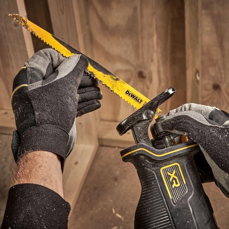 DeWalt DCS382N Seghetto dritto sega a gattuccio universale XR 18V solo corpo