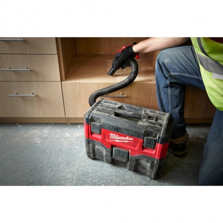 MILWAUKEE F2VC23L-0 Aspiratore solidi/liquidi M18™ 18V 1300l/min Design squadrato
