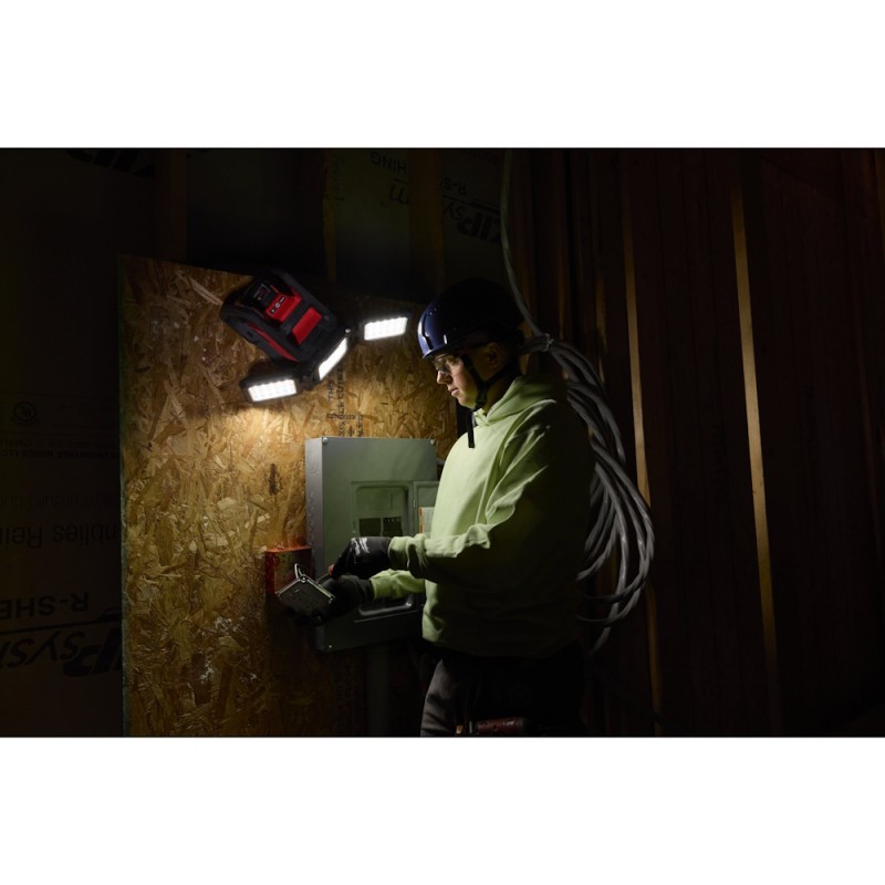 MILWAUKEE MDTL-0 Faro LED da cantiere M18™ con 3 teste multidirezionali