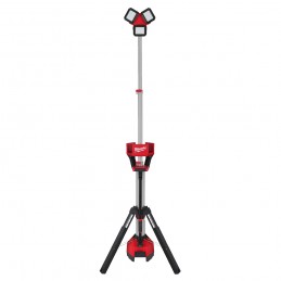MILWAUKEE HOSALC-0: Faro LED da 6000 Lumen con Caricabatterie Integrato