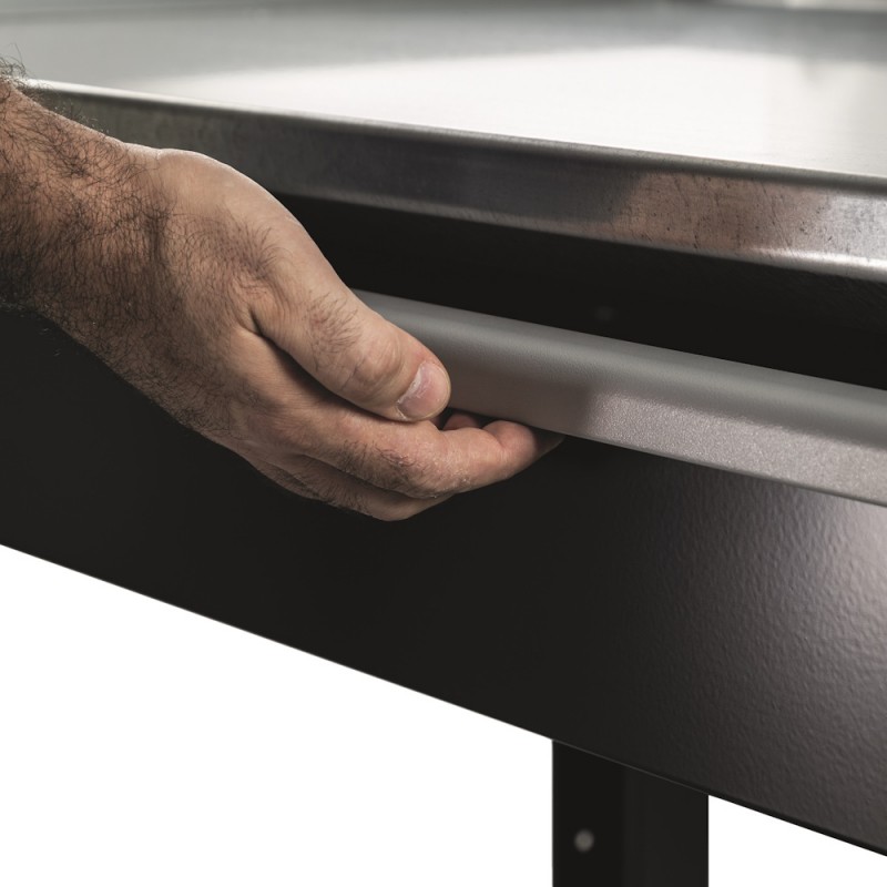 USAG 506 TAC Banchi da lavoro con Piano in Acciaio 1046 x 700 x 910