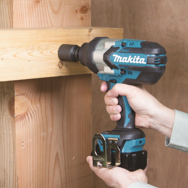 Makita DTW1002RTJ Avvitatore ad impulsi LXT Fornito con valigetta MAKPAC