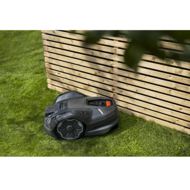 Husqvarna AUTOMOWER 310E NERA Robot tagliaerba automatico con stazione prato