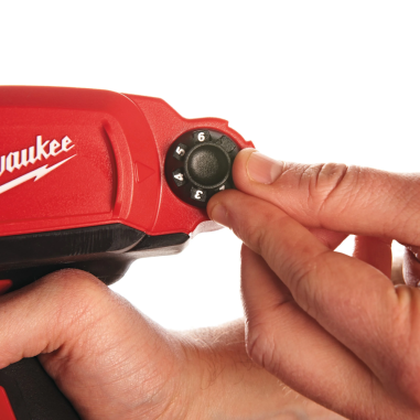 MILWAUKEE Pistola per silicone con portacartuccia 310ml M12 PCG/310C-201B 12 V
