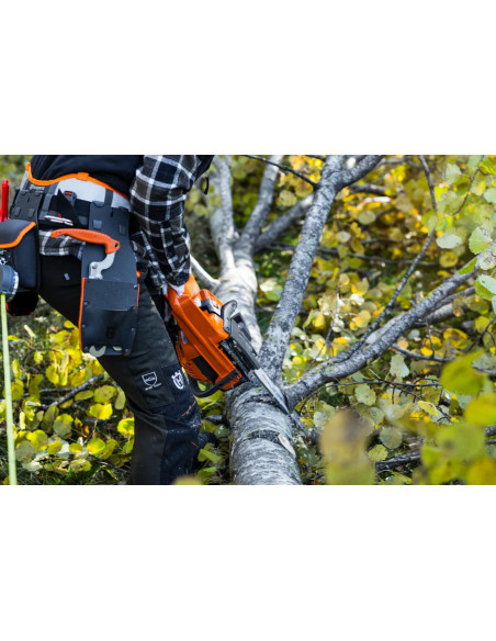 Motosega Husqvarna 445S barra  38 cm Potenza resa 50,2 cm³ 2,2 kW