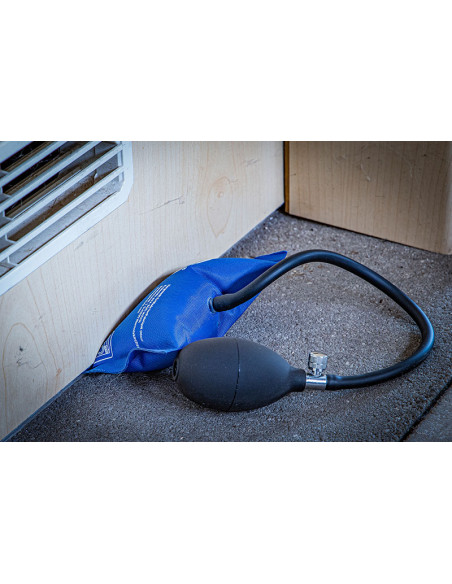 FERMEC cuscino gonfiabile con pompa manuale 165x15