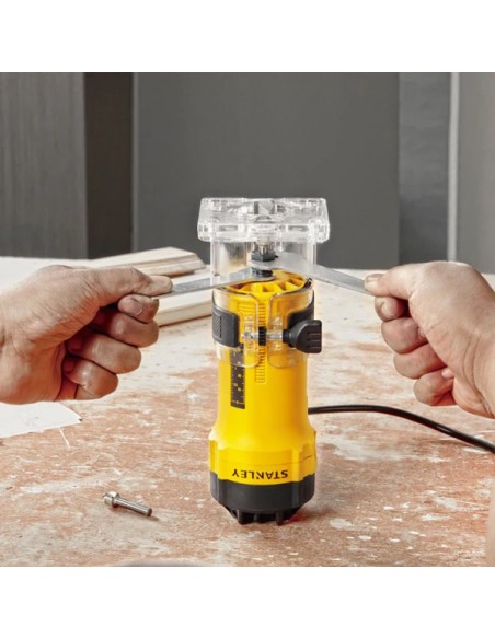 STANLEY ST55-QS FRESATRICE VERTICALE MOD. ST55 POTENZA 550W
