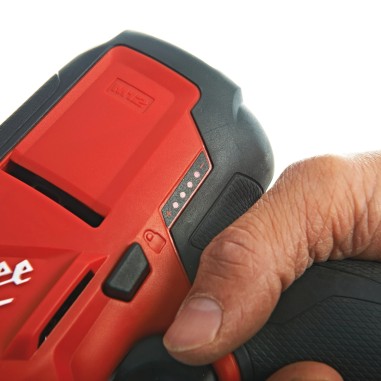 Milwaukee M12 CHZ-602X Seghetto Diritto FUEL 12V con 2 Batterie 6.0Ah