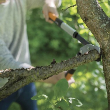 FISKARS Troncarami PowerGear X bypass S LX92 per legno fresco