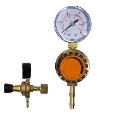 RIDUTTORE DI PRESSIONE PROPANO GAS CON MANOMETRO USCITA 2,5 BAR