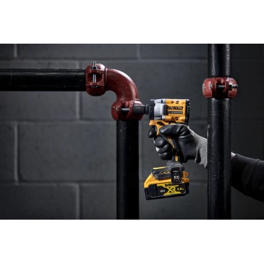 DeWalt DCF922P2T Avvitatore a Impulsi Compatto 1/2" 406Nm 18V XR Brushless 5 Ah