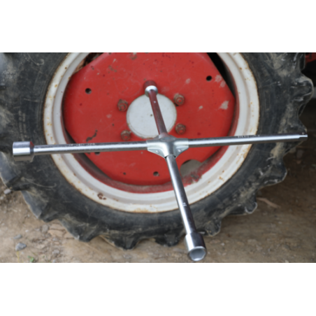 BGS 1457 chiave a croce per dadi ruote camion bussole 24/27/32 mm attacco 3/4"